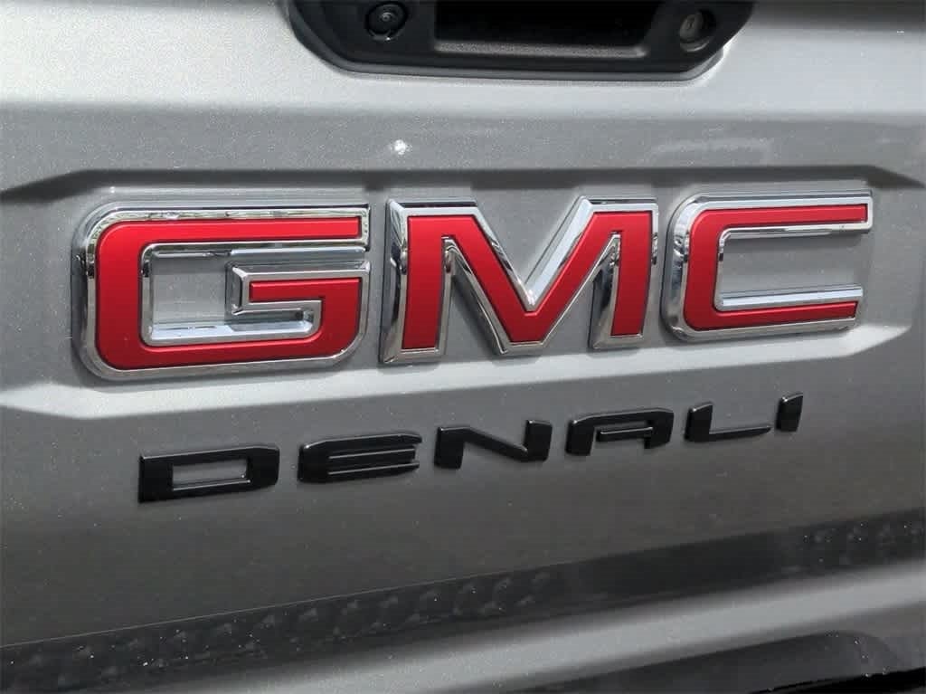 2023 GMC Canyon 4WD Denali Crew Cab